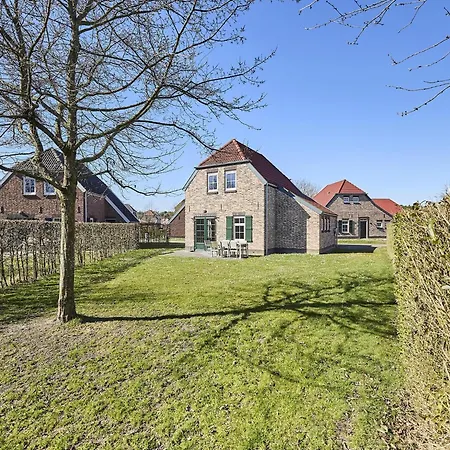 In Limburg With Subtropical Pool Roggel