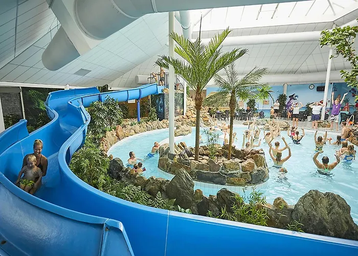 In Limburg With Subtropical Pool Вилла Roggel